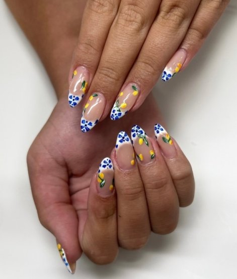 lemon-nails-modne-paznokcie-na-lato-2025-9