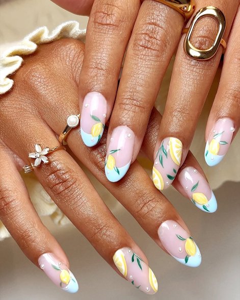 francuski-manicure-na-lato-2025-inspiracje-23