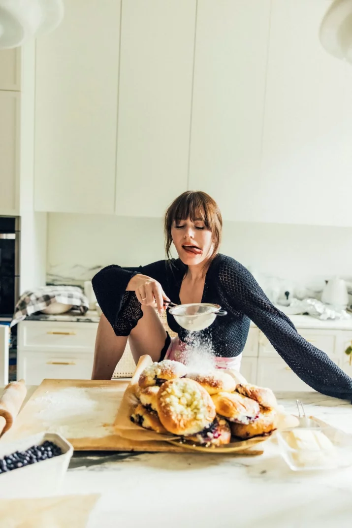 Ciasto lepsze niż prozac. Magdalena Lamparska o kulinarnej pasji i książce Babka w formie
