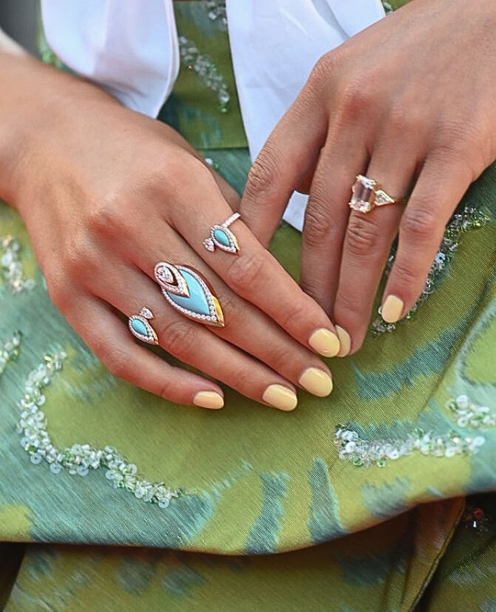 Lemon nails: manicure, który przeniesie Cię na Capri. 21 inspiracji