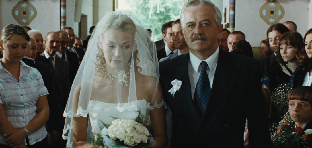 Sezon ślubny? Obejrzyjcie najlepszy film o weselu, jaki powstał. Na Netflixie. Trudno po nim zasnąć