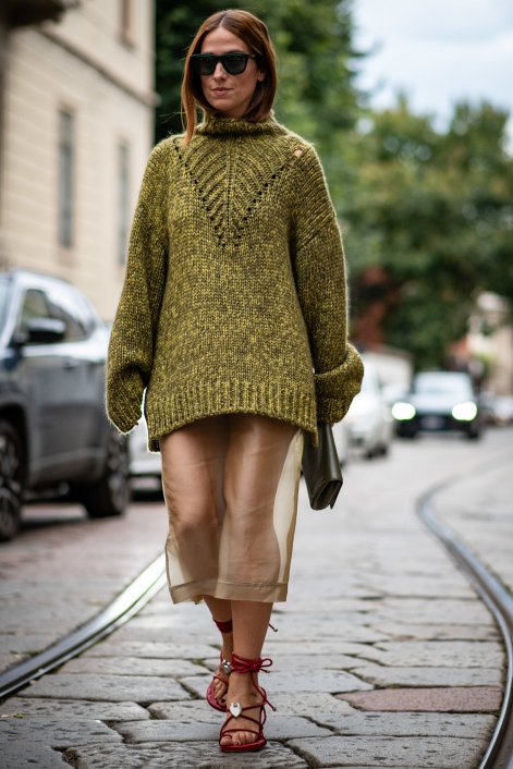 buty-z-metalowym-akcentem-trend-na-lato-2025-Milano str S25 0378