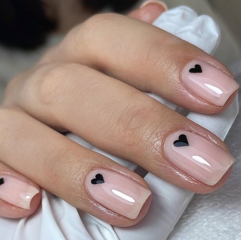 paznokcie-clean-girl-nails5