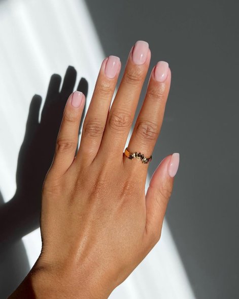 paznokcie-clean-girl-nails7