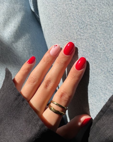 cherry-nails-modne-paznokcie-na-lato-2025-12