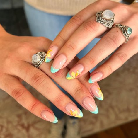 Tropical nails10