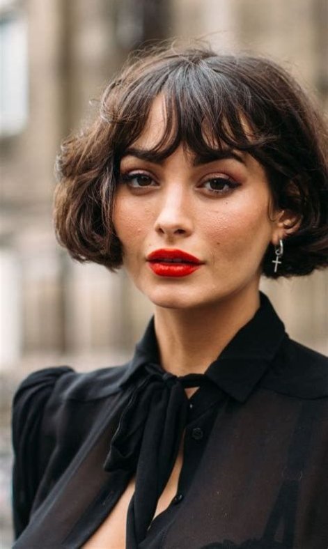 pageboy-bob-modna-fryzura-na-lato-2025-5