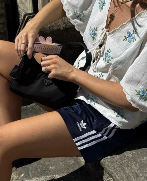 szorty-adidas-stylizacje-na-lato-2025-4