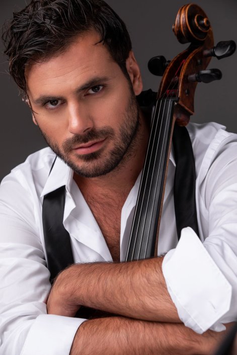 HAUSER (32)