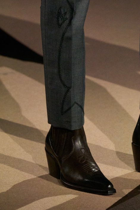 kowbojki-modne-buty-jesień-zima-2025-2026-DSquared2 clp F25 194