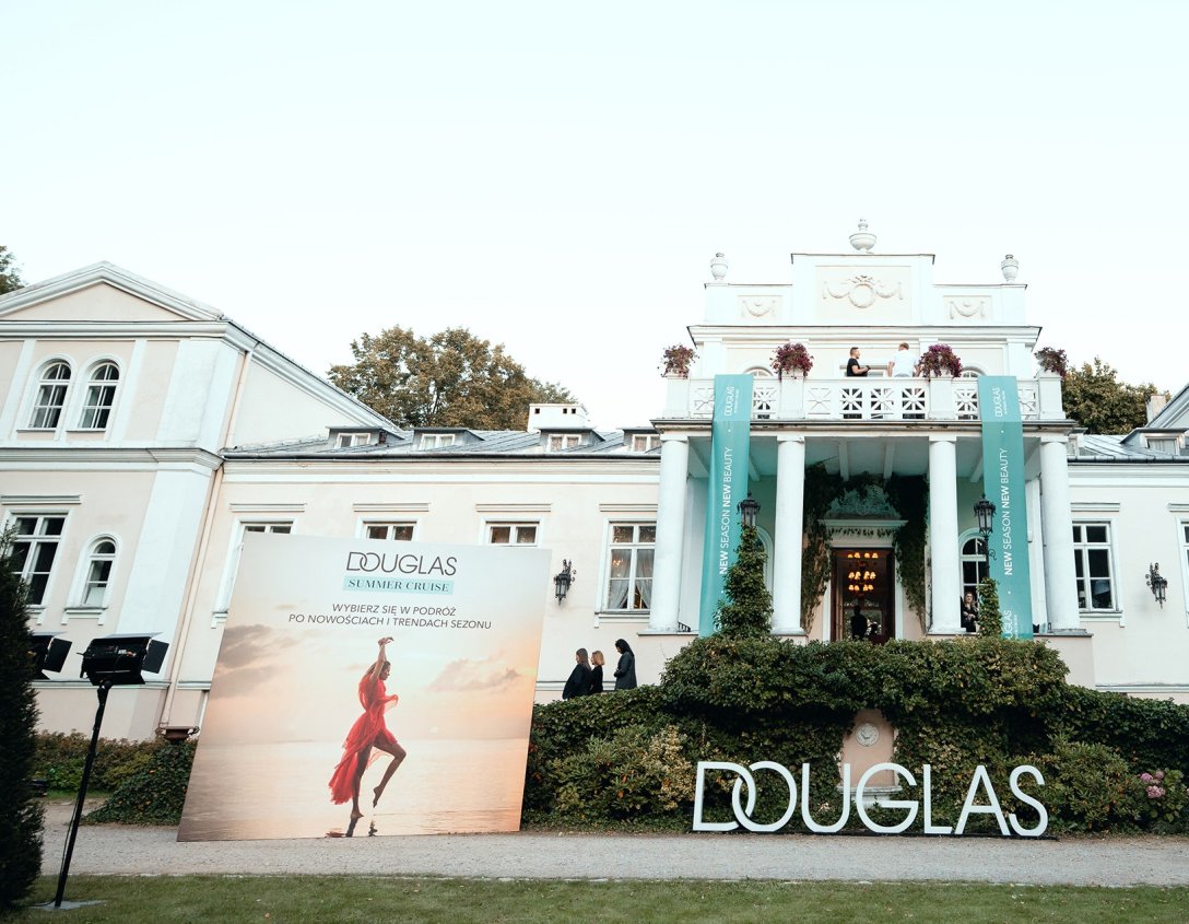 Byliśmy na DOUGLAS SUMMER CRUISE! Pokazano głośne nowości i trendy sezonu!