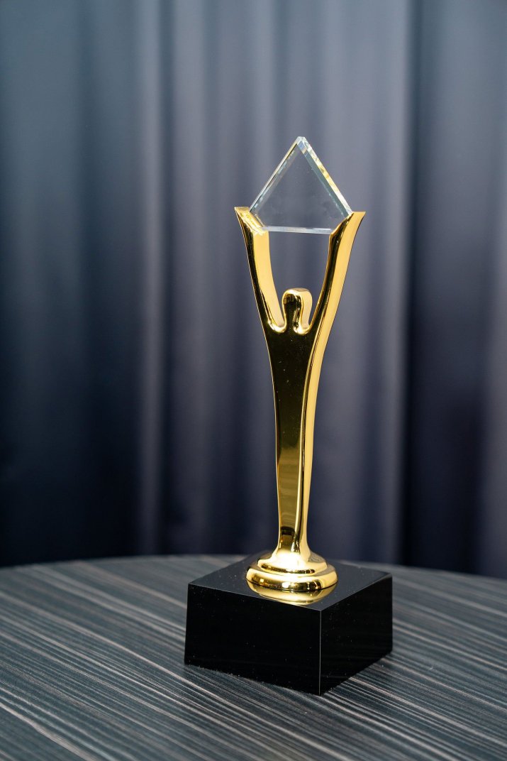 gold-trophy