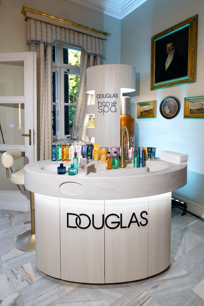 Douglas Home spa Alexey_pilipenko 0003-2