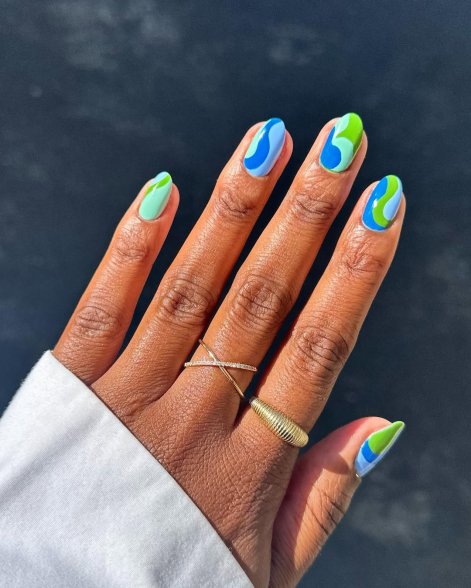 pucci-nails-modny-manicure-jesien-2025-11