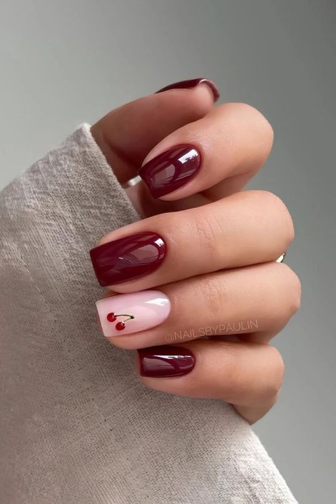 black-cherry-nails-modny-manicure-na-jesień-i-zimę-2025-21