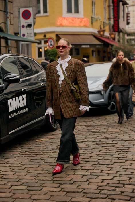 modne-stylizacje-na-jesień-i-zimę-2025-2026-Copenhagen str F25 242