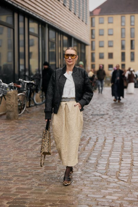 modne-stylizacje-na-jesień-i-zimę-2025-2026-Copenhagen str F25 296