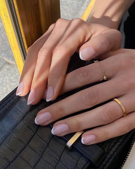 scandi chic nails7