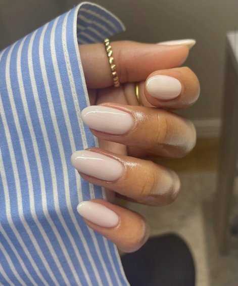 scandi chic nails8
