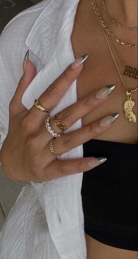 deep-french-modny-manicure-na-jesień-zima02025-2026-13