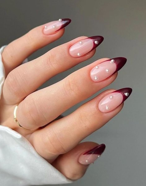 deep-french-modny-manicure-na-jesień-zima02025-2026-12
