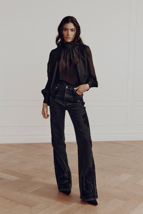 jeansy-flare-trendy-jesień-zima-2025-2026-Veronica Beard PO F25 018