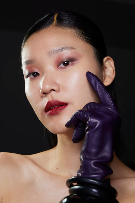 red-wine-makeup-trend-jesien-zima-2025-2026-Mohapatra bks F23 013