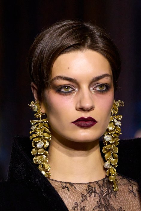 red-wine-makeup-trend-jesien-zima-2025-2026-Miss Sohee HC clp S23 016