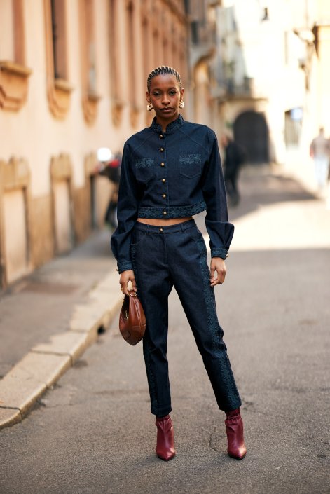 Total denim look - stylizacje na jesień i zimę 2025/26