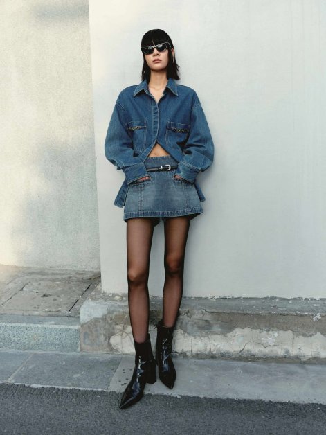 total denim look