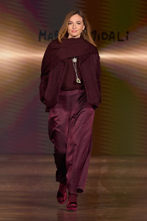 bordo-total-look-jesien-zima-2025-2026-Midali F25 014