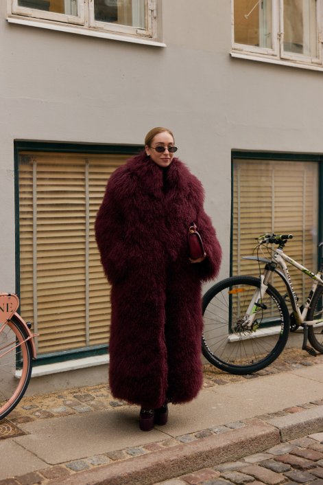 bordo-total-look-jesien-zima-2025-2026-Copenhagen str F25 235