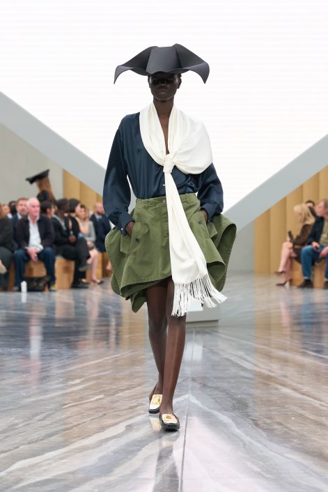 45_DIOR_MODE_FEMME_SPRING_SUMMER_2026_LOOK_45