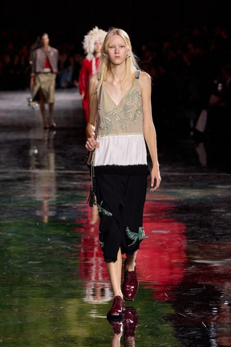Chanel S26 009