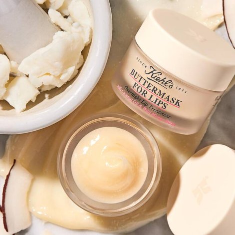 kiehls-lip-balm-buttermask-8g-000-3605971798870-photo-lifestyle