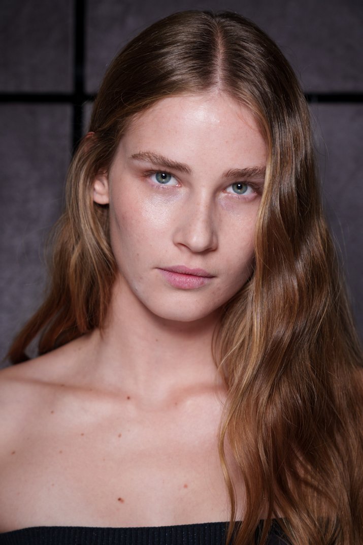 8 preparatów z kolagenem, po które sięgamy, aby wspierać jędrność skóry