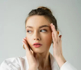 Kosmetyki donbsp;zadań specjalnych. 5 bestsellerów Topestetic, które kompleksowo zadbają onbsp;najbardziej wymagającą cerę