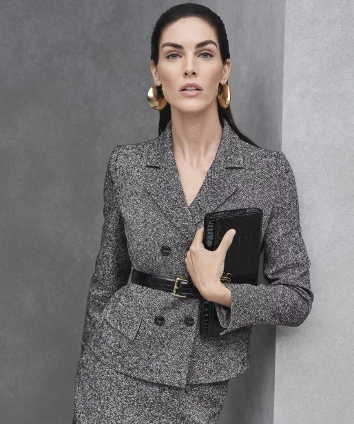 „Maniachic” to klasyczne kroje, romantyczne detale inbsp;luz. Wnbsp;tej kolekcji Luisa Spagnoli nanbsp;nowo definiuje pojęcie włoskiego stylu