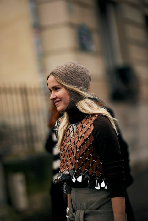 balaclava-modny-dodatek-jesień-zima-2025-2026-Paris str F24 1445