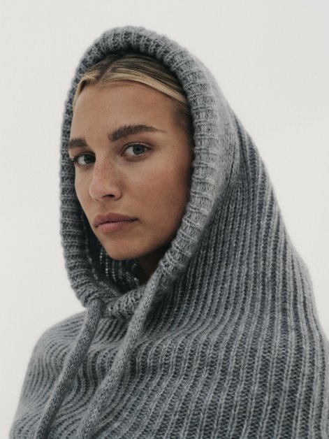 balaclava-modny-dodatek-jesień-zima-2025-2026-muuv