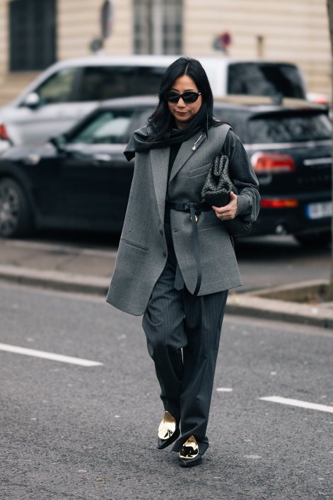 slouchy-bag-modne-torebki-na-jesień-zimę-2025-2026-Paris m str F25 1555