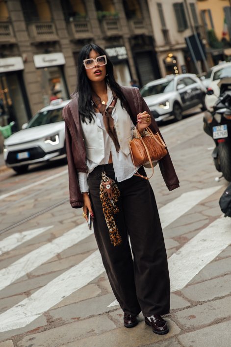 fryzury-z-grzywką-dla-dojrzałych-kobiet-Milano str S25 0570