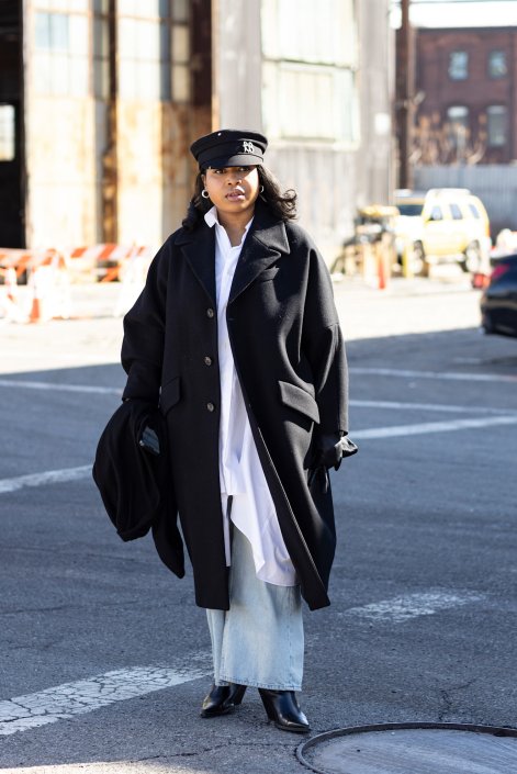 kaszkiet-modne-nakrycie-głowy-na-zimę-2025-stylizacje-New York str F24 3048