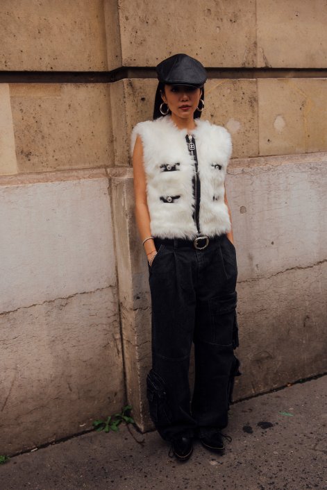 kaszkiet-modne-nakrycie-głowy-na-zimę-2025-stylizacje-Paris str F24 1817