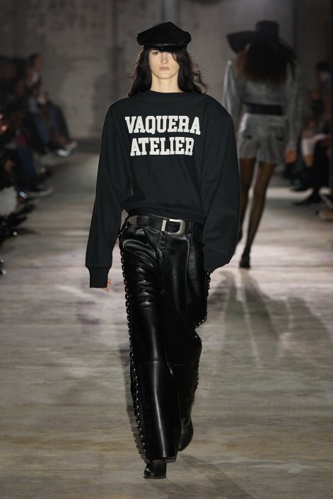 kaszkiet-modne-nakrycie-głowy-na-zimę-2025-Vaquera F25 029