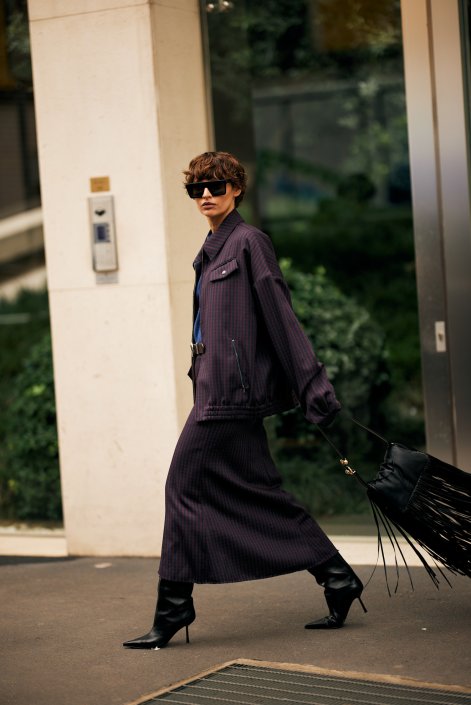 monochromatyczne-stylizacje-na-zimę-2025-2026-Milano str S26 2205