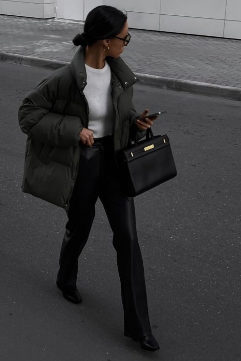 puchowe-kurtki-stylizacje-na-zimę-2025-2026-2