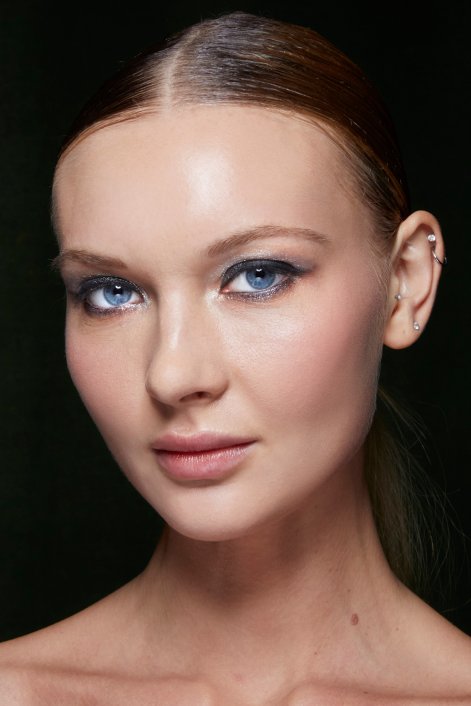 makijaż-wieczorowy-z-połyskiem-Bronx Banco bbt F22 015