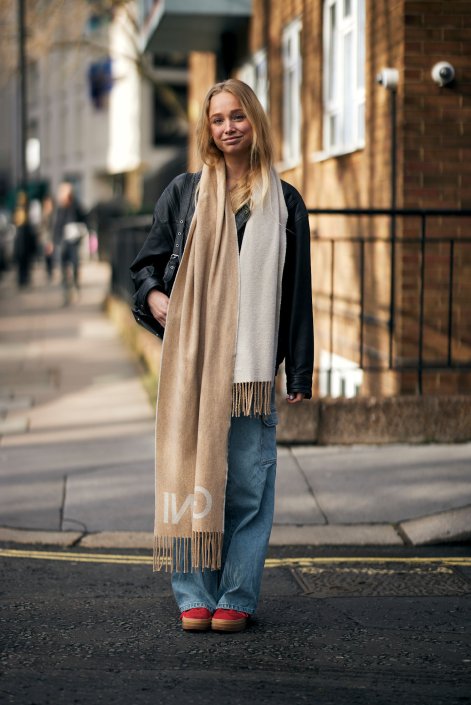 szaliki-XL-na-zimę-2025-2026-London str F24 0422