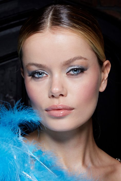 makijaż-wieczorowy-z-połyskiem-Bronx Banco bbt F22 019